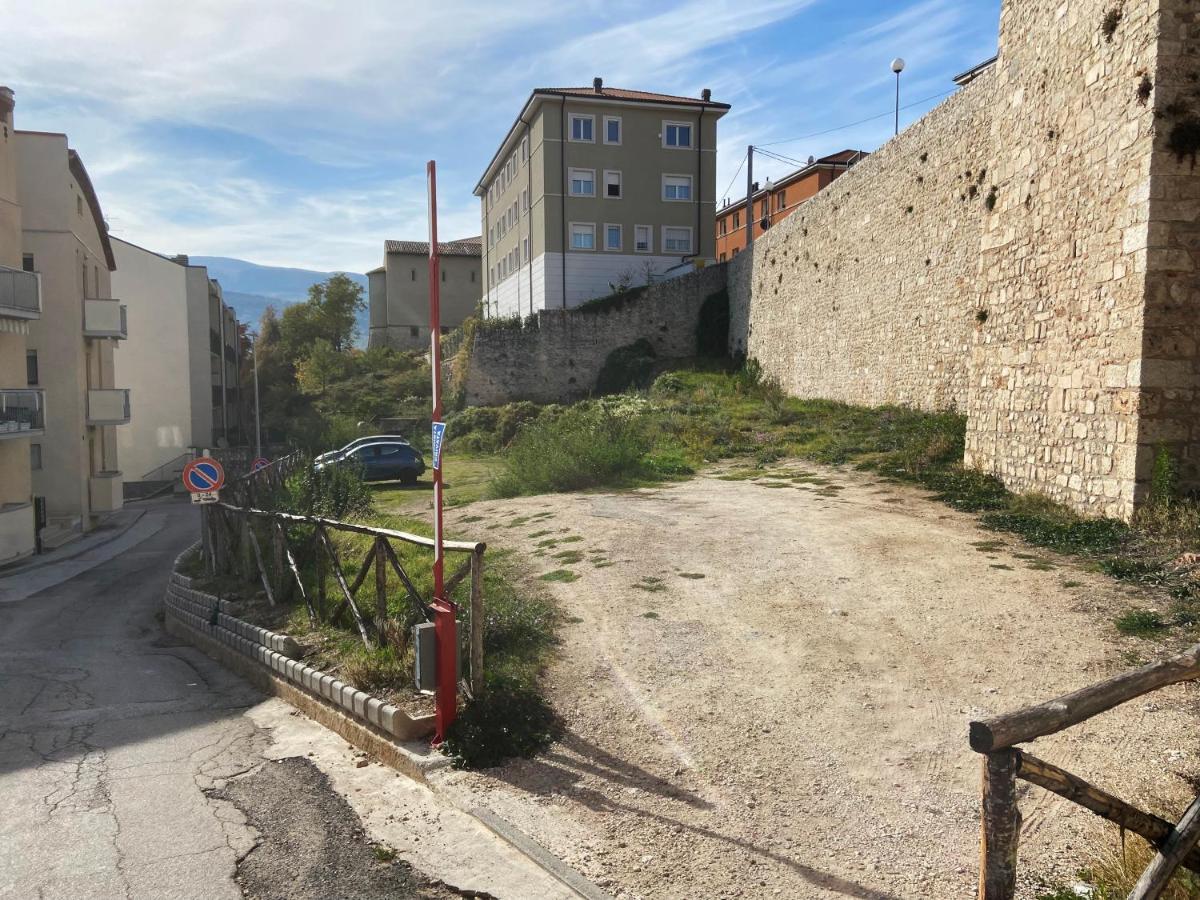 Casa San Bernardino - Private Parking Lägenhet LʼAquila Exteriör bild